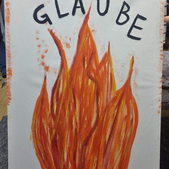 Bild enthält, Art, Modern Art, Painting, Person, Text