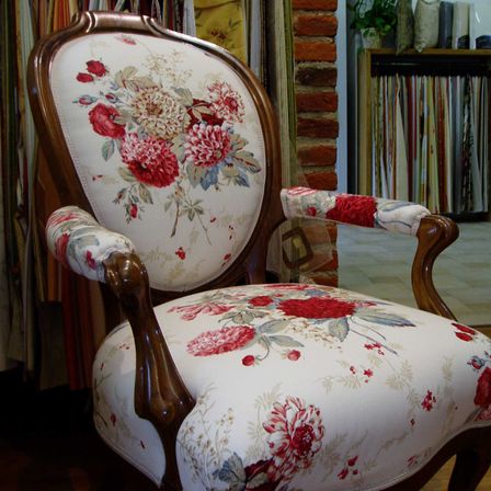 Bild enthält, Furniture, Chair, Armchair