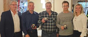 Bild enthält, Pants, Shirt, People, Person, Jacket, Suit, Blazer, Adult, Female, Woman