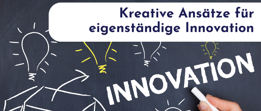 Eine Hand schreibt das Wort Innovation auf eine Tafel. Auf der Tafel sind Glühbirnen und ein Kasten gezeichnet.