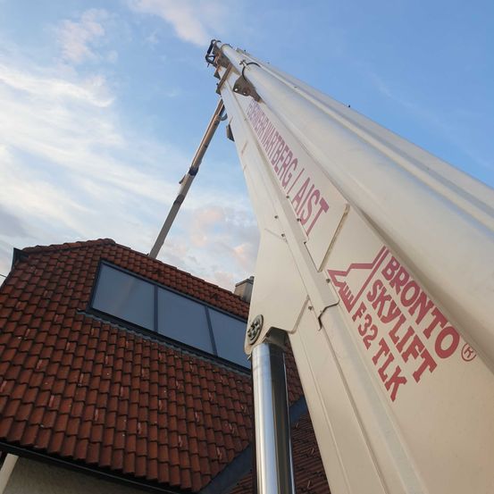 Bild enthält, Architecture, Building, House, Housing, Roof