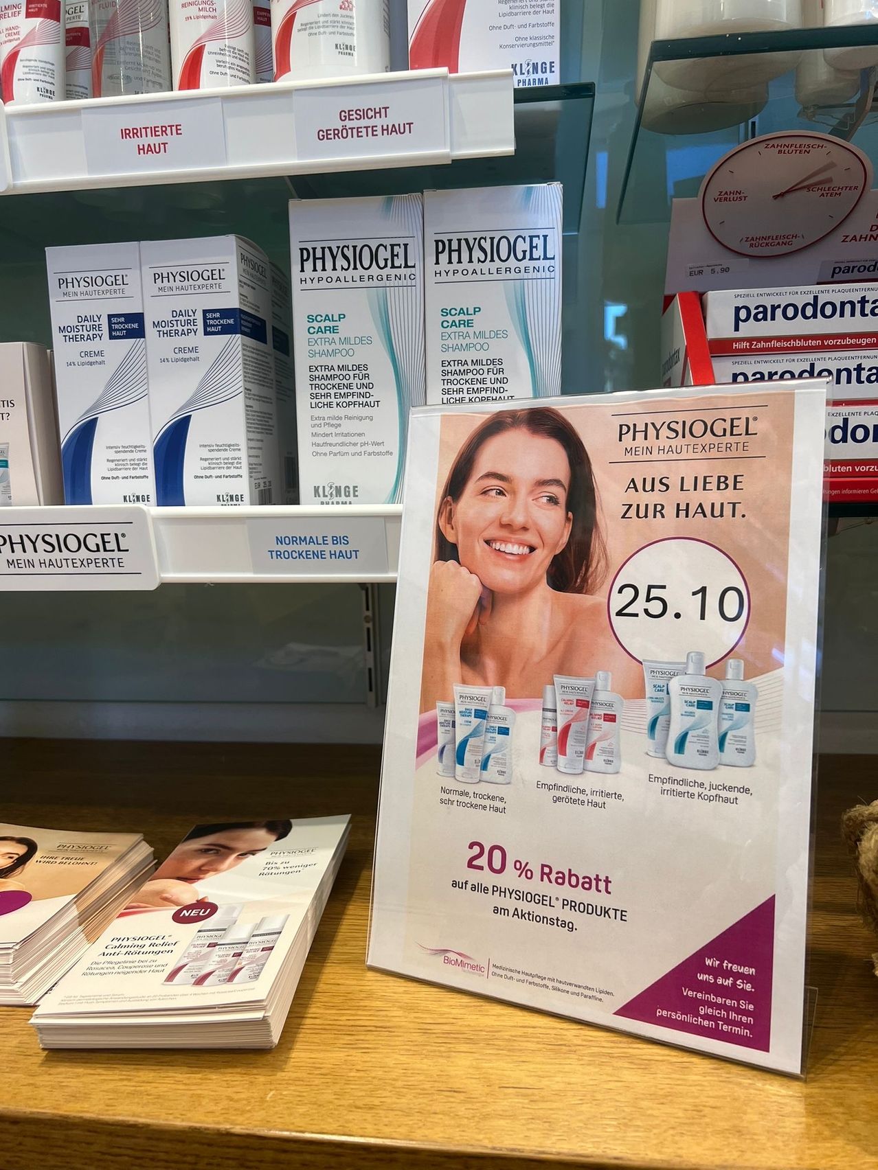 Bild enthält, Advertisement, Poster, Adult, Female, Person, Woman, Face, Head, Tape, Shop