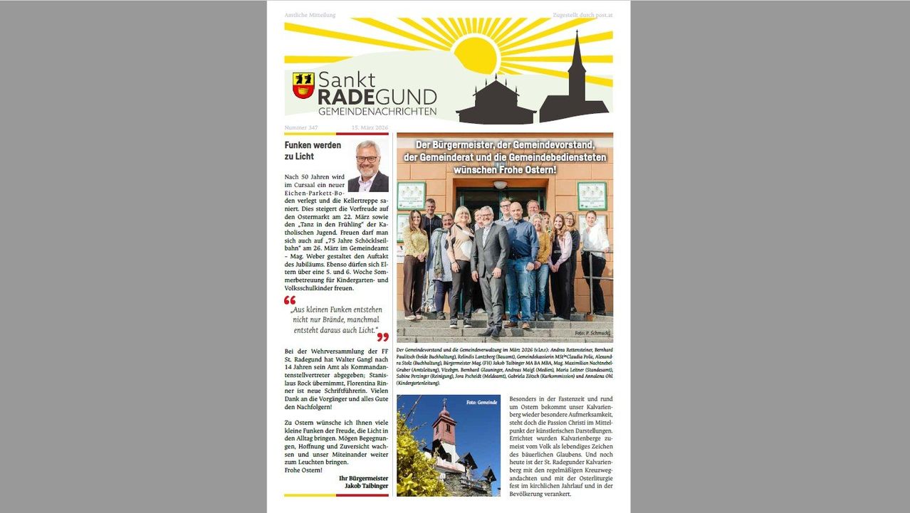Ein Flugblatt mit 'Sankt Radegund Gemeindenachrichten' in der Kopfzeile. Artikel über ein 50-jähriges Jubiläum und einen Markt auf dem ehemaligen Kasernengelände. Ein Foto einer Kirche und ihrer Umgebung. Ein Bild des Bürgermeisters und Gemeindemitglieder.