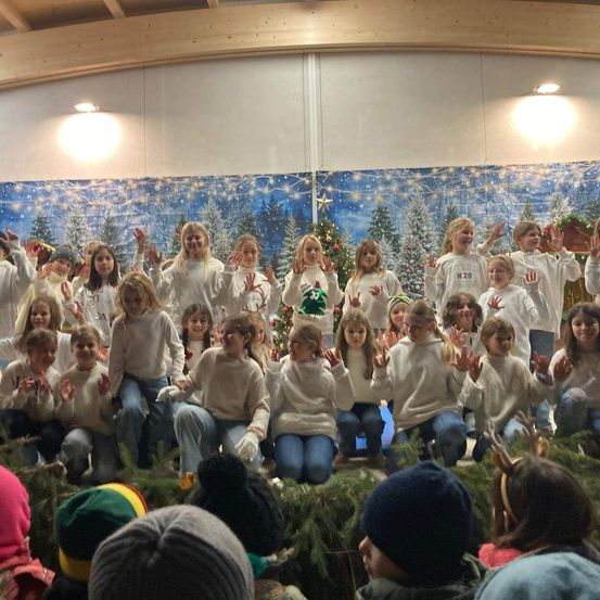 Bild enthält, People, Person, Child, Female, Girl, Baby, Boy, Male, Face, Portrait