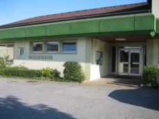 Bild enthält, Architecture, Building, Hotel, Housing, House, Villa, Indoors