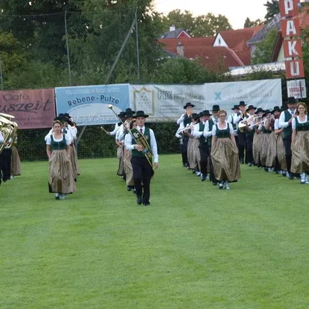 People, Person, Grass, Plant, Group Performance
