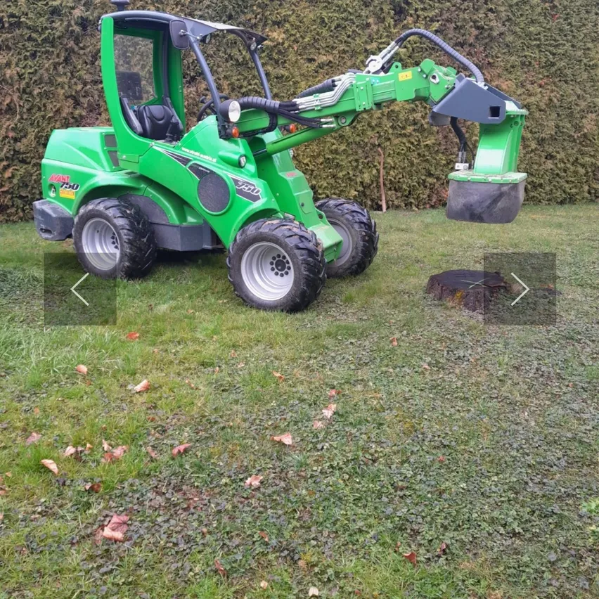 Grass, Plant, Lawn, Wheel, Outdoors, Nature, Car, Field, Tree, Countryside