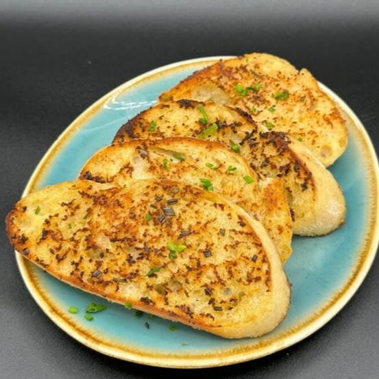 Bild enthält, Bread, Food, Food Presentation, Plate, Meat, Pork