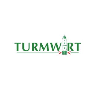 Das Bild zeigt ein Logo für Turmwurt mit einer Leuchtturm-Illustration und dem Namen in Grün.