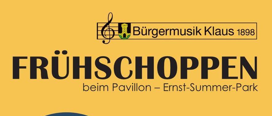 Gruppe von Menschen in traditioneller Kleidung posiert mit Bierflaschen. Veranstaltung am 4. Juni 2026 mit Klaus Burgermusik, Jungmusik und Klotzle Musik.