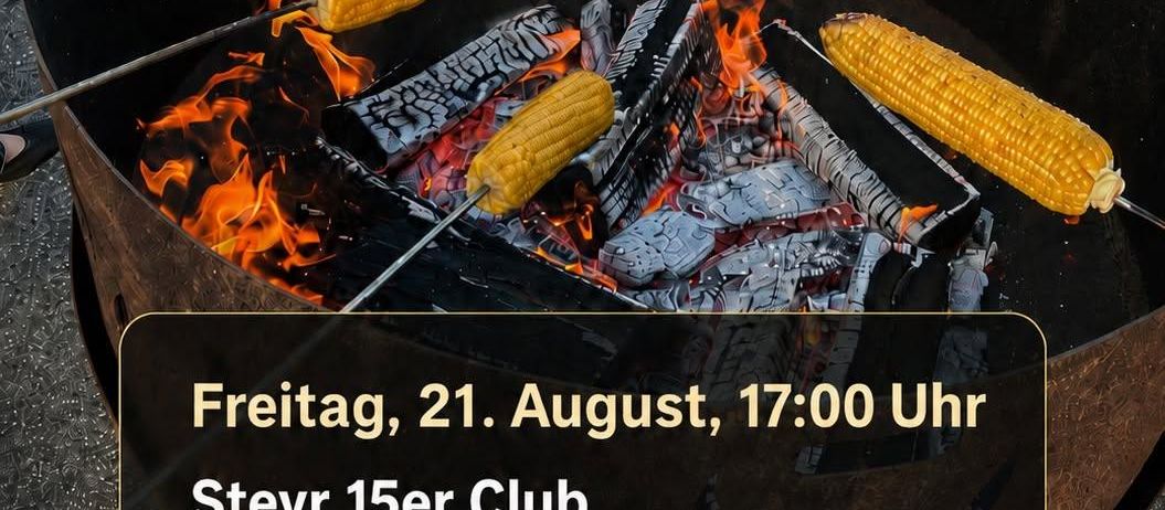 Eine Werbung für ein Maiskolben-Event im Steyn 15er Club am 21. August um 17:00 Uhr. Maiskolben auf Stöcken werden über offenem Feuer gegrillt.