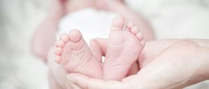 Bild enthält, Baby, Person