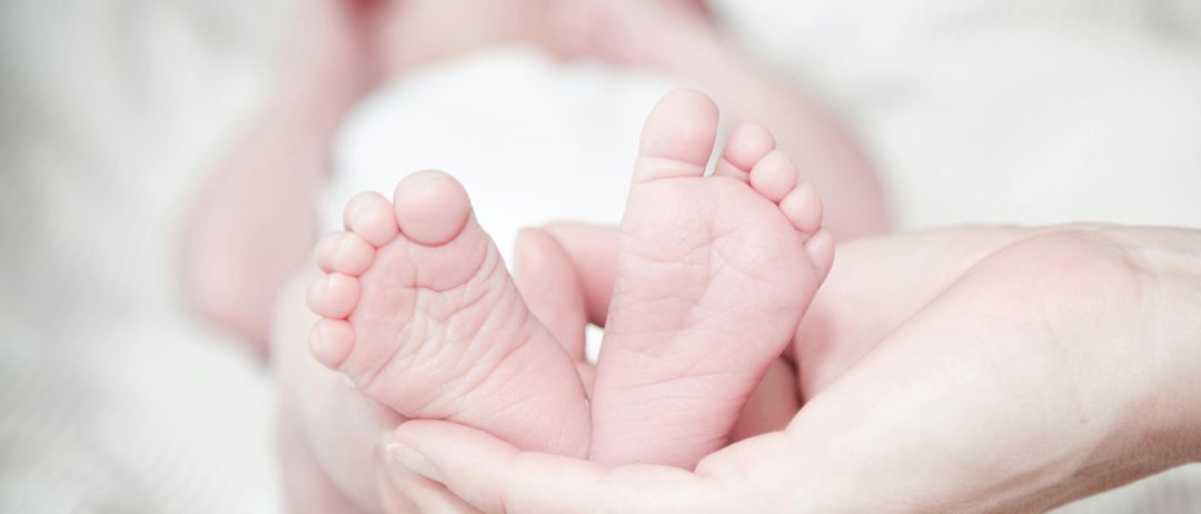 Bild enthält, Baby, Person