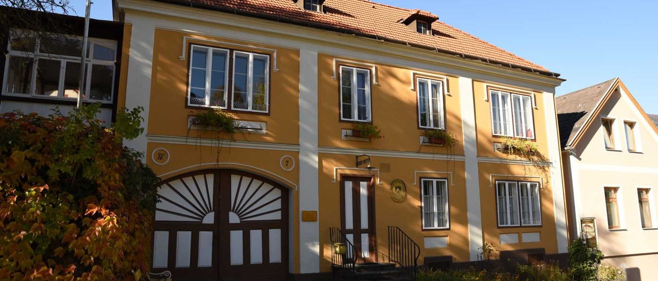 Bild enthält, Architecture, Building, Housing, House, Gate