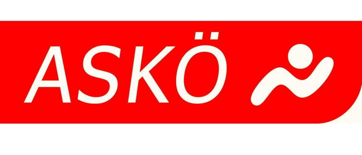 Bild enthält, Logo, Sign, Symbol, Text