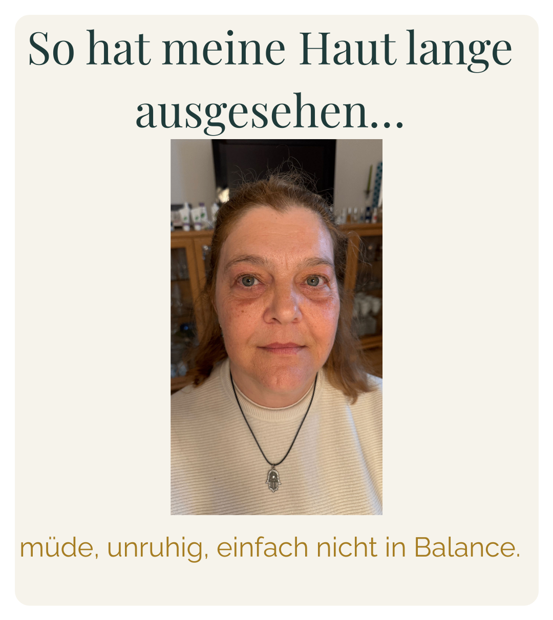 Ein Foto einer Frau mit müden und unausgeglichenen Gesichtszügen, die eine Halskette mit einem Anhänger trägt.
