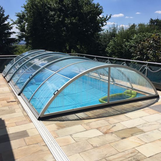 Schwimmbadüberdachung Zenith