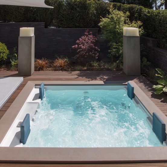 Whirlpool RivieraPool Strato Einbau