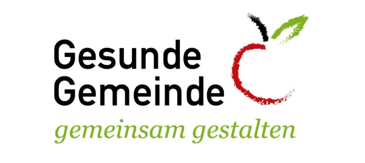 A logo featuring the words 'sunde meine' in black font with a red heart symbol on the right side. The word 'gestalten' is written in green font below.