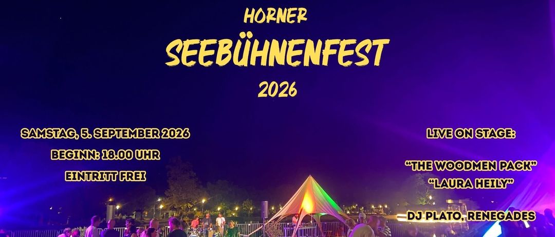 Ein lebhaftes Nachtevent beim Horner Seebuhnenfest 2026 mit einer Bühne, einer bunten Zeltlandschaft und einer Menge von Menschen, die die Musik und Atmosphäre unter einem lila Himmel genießen.