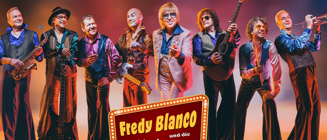 Plakat für eine 70er-Jahre-Kultur-Schlagershow mit einer Band von Musikern auf der Bühne, die Instrumente halten. Der Text lautet 'Samstag - 10. Oktober 2026' und '19:00 Uhr - GUK-Veranstaltungssaal Rabenstein an der Pielach.'