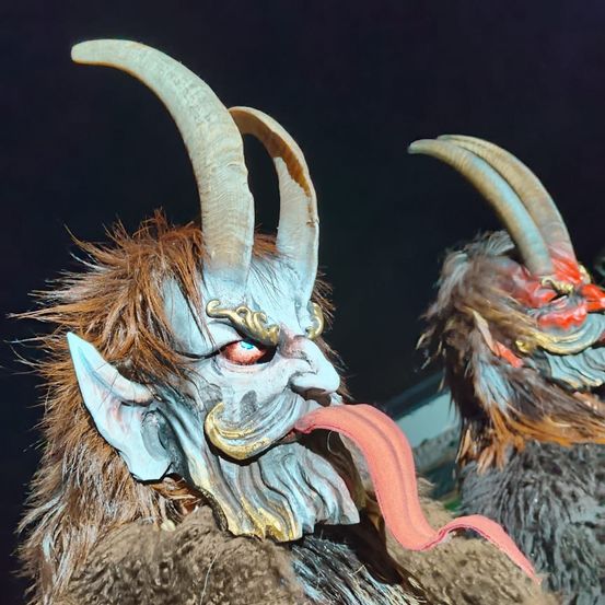 Bild enthält, Person