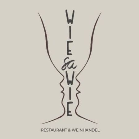 Logo für ein Restaurant und Weinhandel. Zwei Gesichter, die einander gegenüberstehen, mit dem Text 'Wie sa Wie' in der Mitte. Darunter steht 'Restaurant & Weinhandel'.