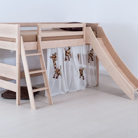 Bild enthält, Furniture, Wood, Bed, Bunk Bed, Indoors, Interior Design, Crib, Infant Bed, Building, Housing
