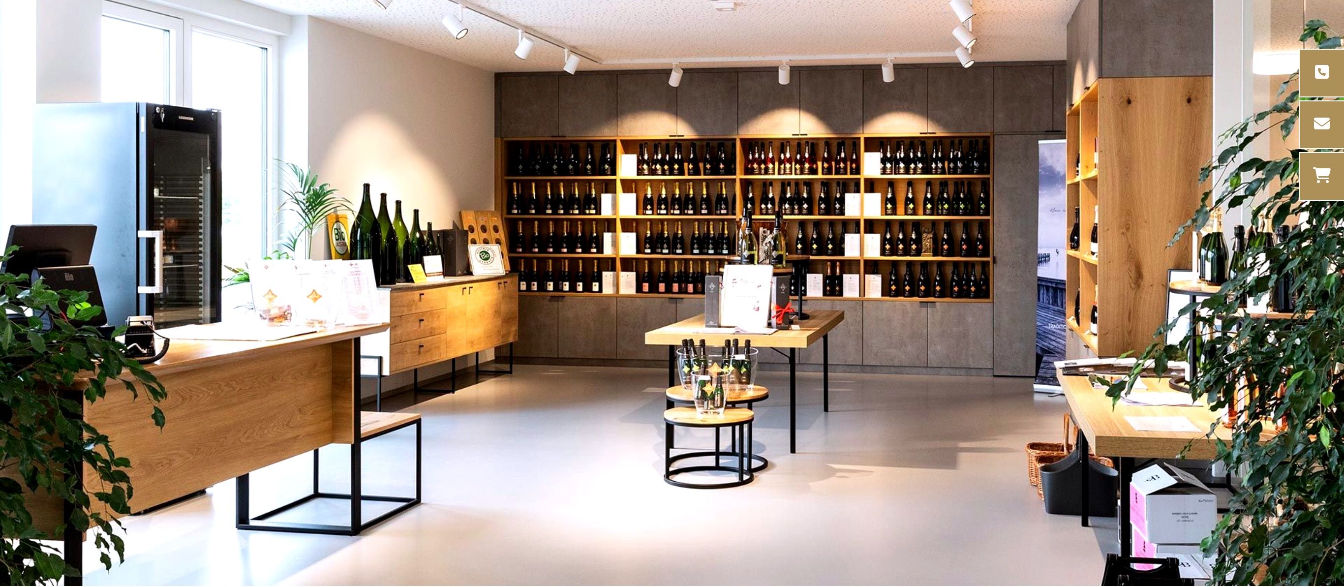 Alcohol, Beverage, Liquor, Wine, Wine Cellar, Architecture, Building, Monitor, Screen, Shop