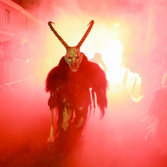 Bild enthält, Concert, Crowd, Person, Flare, Light, Urban, Lighting