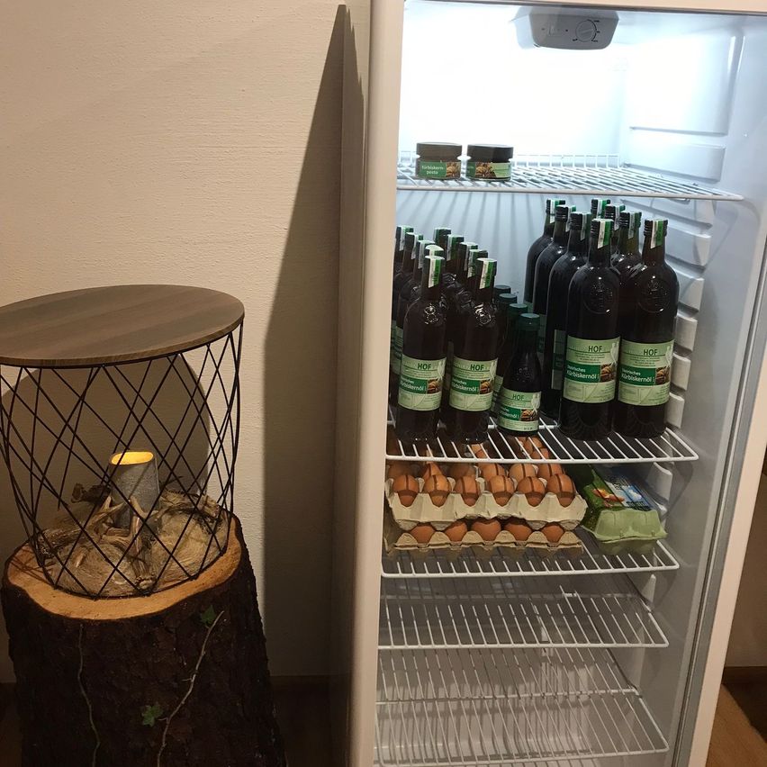 Bild enthält, Appliance, Device, Electrical Device, Refrigerator, Alcohol, Beer, Beverage