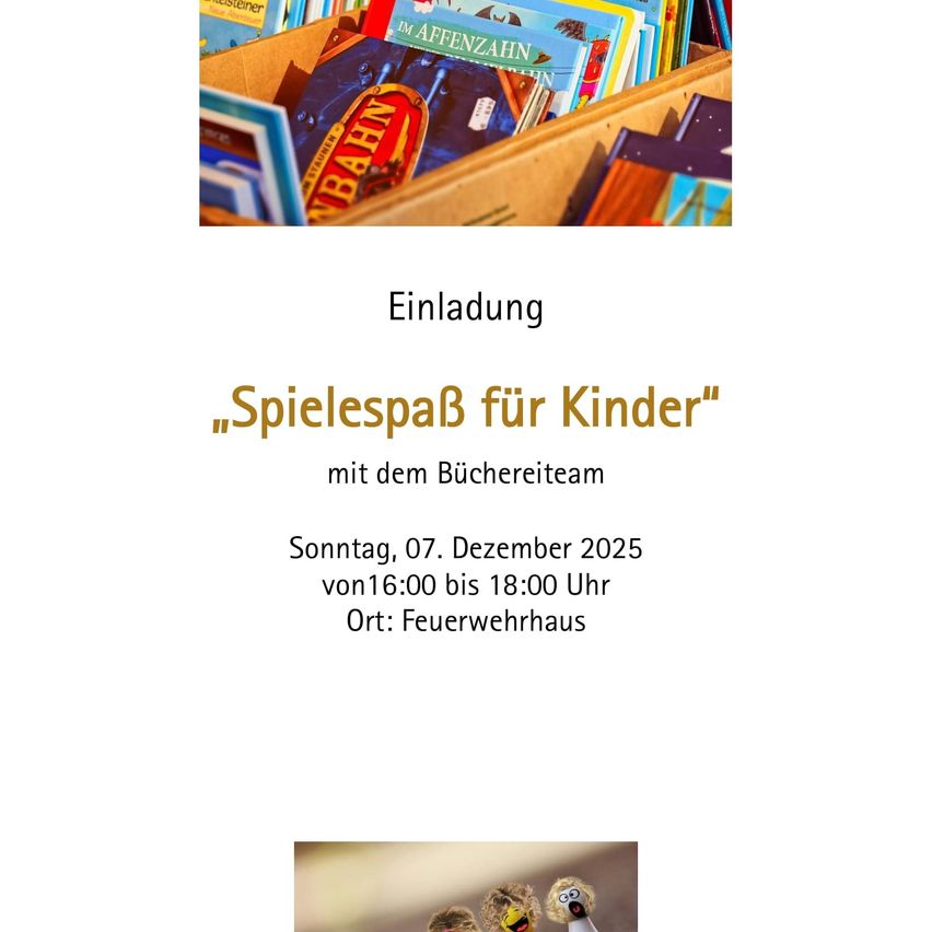 Ein geöffneter Karton mit Kinderbüchern steht auf einem Tisch. Der Text lautet 'Einladung Spielspaß für Kinder'. Darunter sind Datum und Uhrzeit 'Sonntag, 07. Dezember 2025 von 16:00 bis 18:00 Uhr' und ein Ort 'Feuerwehrhaus'.