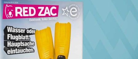 Ein Werbebild für RED ZAC zeigt einen geöffneten Katalog mit Produktbildern und Preisen, einschließlich eines Poolroboters für 159 Euro.