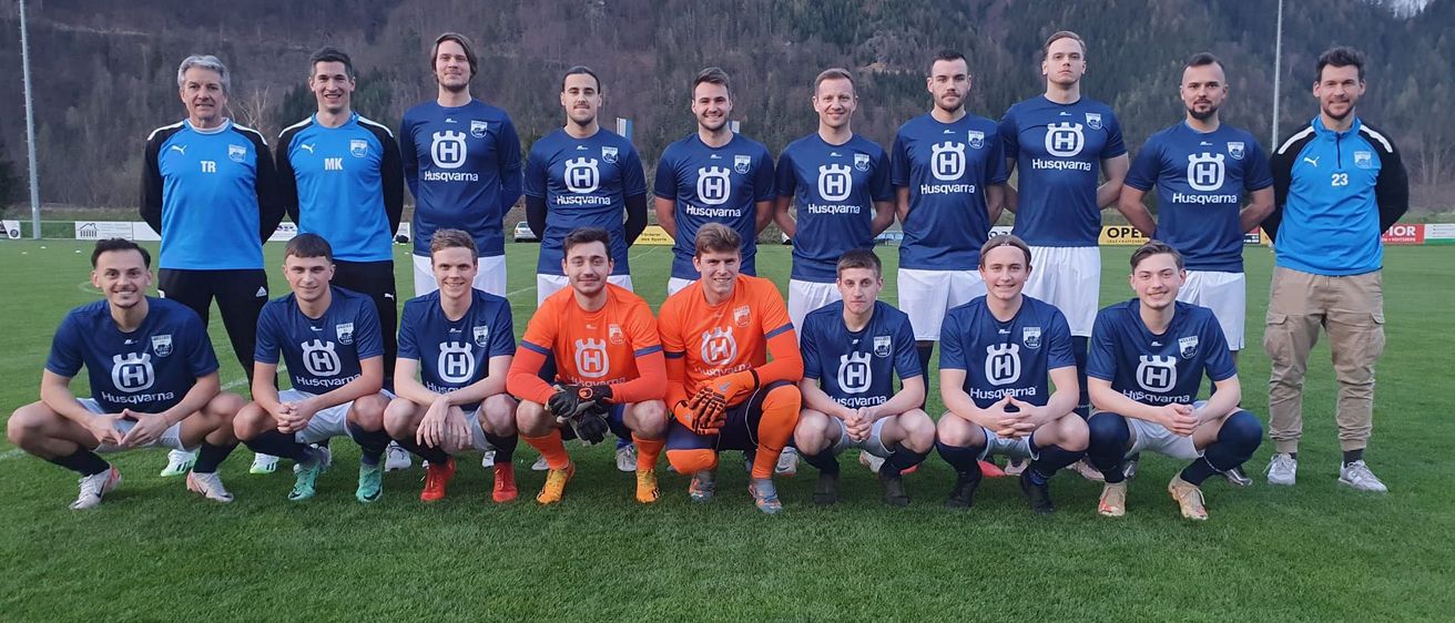 Bild enthält, People, Person, Groupshot, Team, Boy, Male, Teen, Shoe, Glove, Man