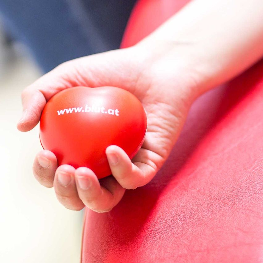 Bild enthält, Symbol, Love Heart Symbol