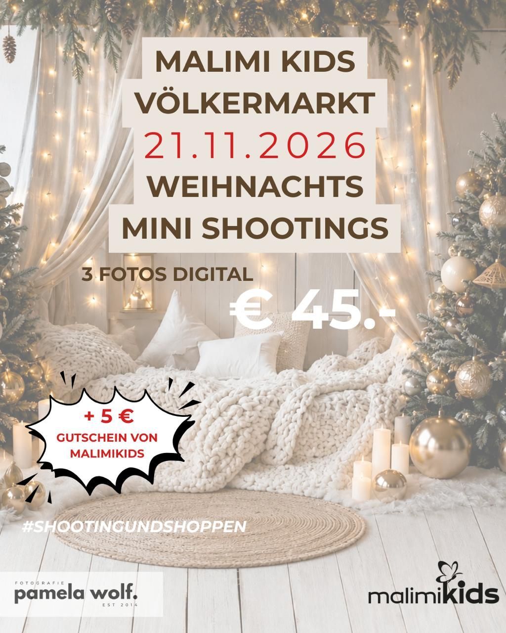 Weihnachts-Mini-Shooting-Angebot für Malimi Kids am 21. November 2026. Beinhaltet 3 digitale Fotos für 45 Euro, mit einem zusätzlichen 5 Euro Gutschein. Weißes Bett mit Kissen, Weihnachtsbaum und festlichen Lichtern.