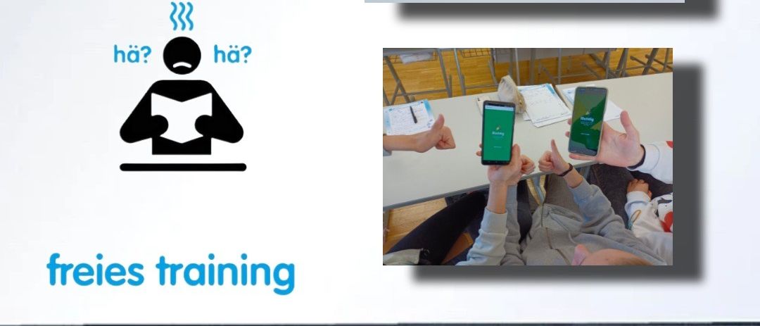 Bild enthält, Advertisement, White Board, Person, Text, Poster, Business Card, Paper