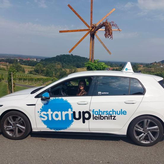 Bild enthält, Car, Transportation, Vehicle, Machine, Wheel, Spoke, Person