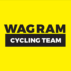 Bild enthält, Logo, Text