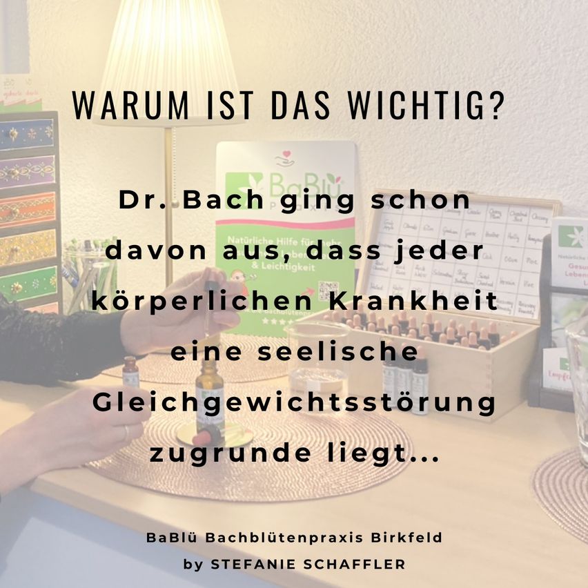 Bild enthält, Advertisement, Poster, Person, Lamp, Text