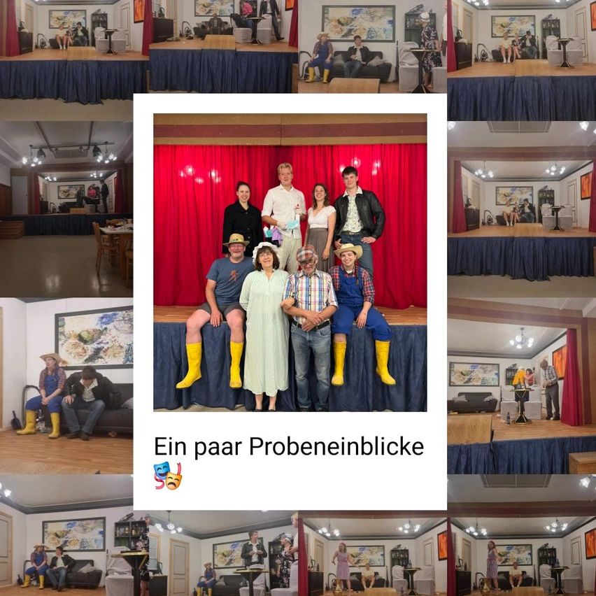 Eine Collage von Bildern, die eine Gruppe von Menschen auf einer Bühne zeigt, möglicherweise während einer Probe, mit einem roten Vorhang im Hintergrund. Zusätzliche Bilder eines Raumes und Menschen in verschiedenen Umgebungen.