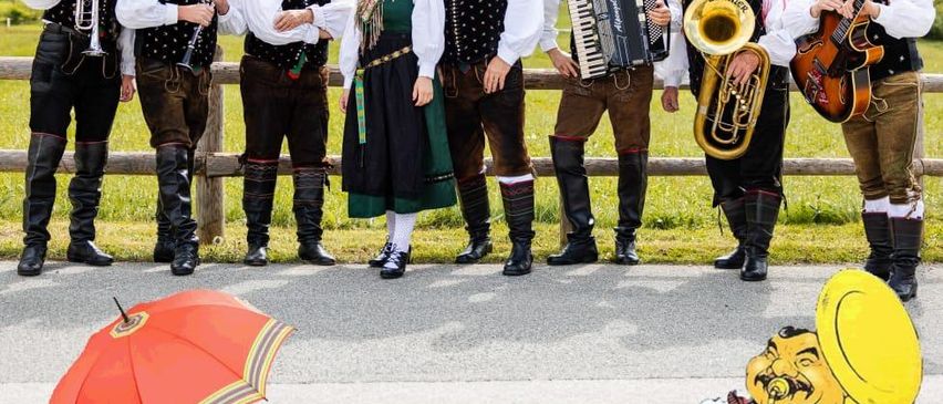 Bild enthält, Advertisement, Poster, People, Person, Female, Girl, Teen, Adult, Male, Man