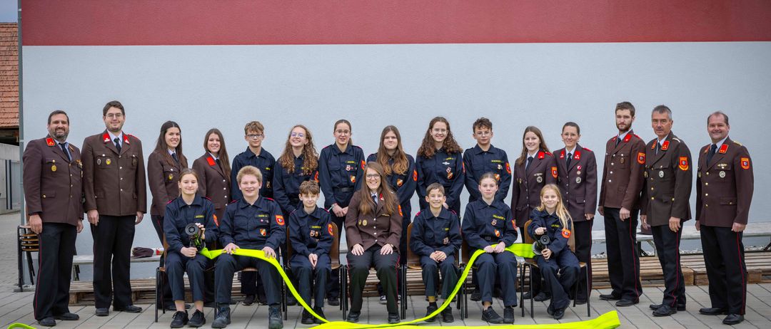 People, Person, Groupshot, Coat, Shoe, Tie, Glove, Glasses