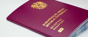 Bild enthält, Text, Document, Id Cards, Passport