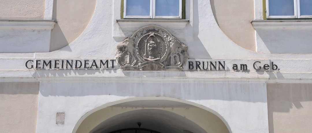 Bild enthält, Building, Monastery, Arch, Urban