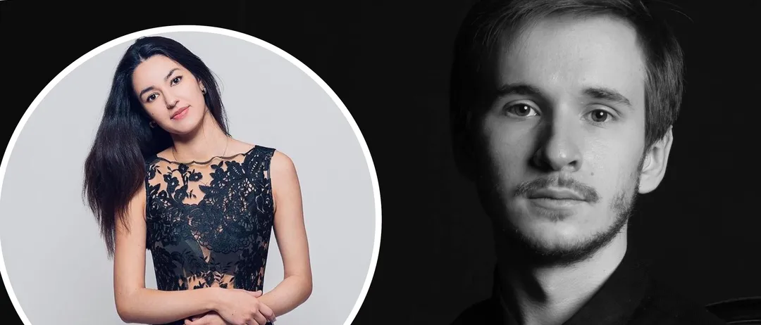 Plakat für ein Klavierkonzert mit Eliza Agajeva und Adil Saberov, die Werke von Schubert, Debussy, Ravel und Escaich am 8. Oktober 2026 um 19:00 spielen.