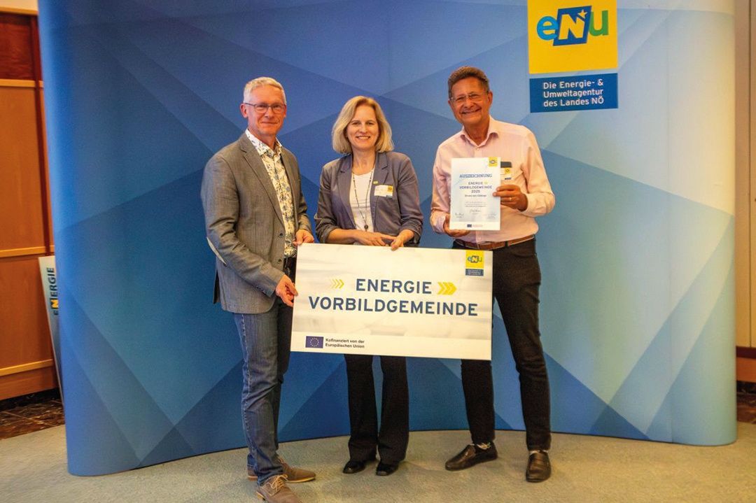 v.l.n.r.: Ing. Franz Patzl (Land NÖ), DIin Monika Panek (eNu) und GR DI Dr. Christian Schmitzer beim Energiebeauftragten-Forum der eNu.
