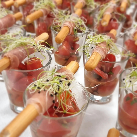 Bild enthält, Food, Food Presentation, Cream, Dessert, Ice Cream