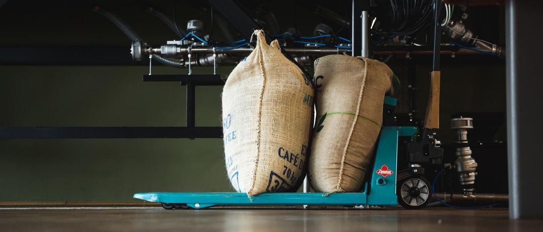 Bild enthält, Bag, Electrical Device, Switch, E-scooter, Transportation, Vehicle