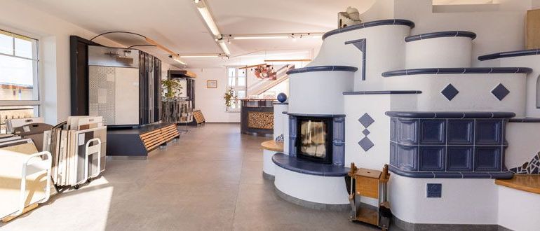 Bild enthält, Indoors, Interior Design, Architecture, Building, Furniture, Living Room, Room, Foyer, Housing